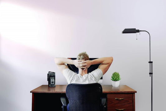 Orthopädische Sitzkissen für das Büro: Wie sie Rückenschmerzen vorbeugen und die Haltung verbessern können