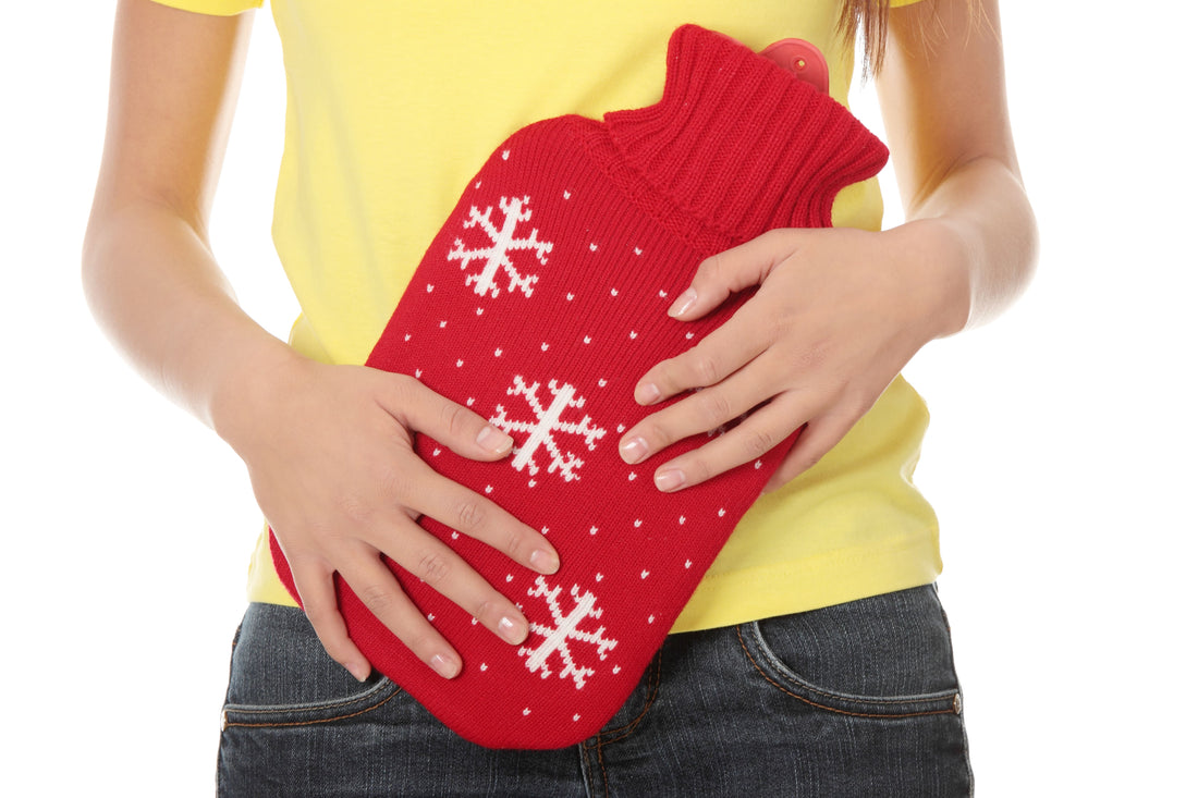 Wärmflaschen in der Naturheilkunde: Wie Wärme in der alternativen Medizin gezielt zur Entspannung und Schmerzlinderung eingesetzt wird