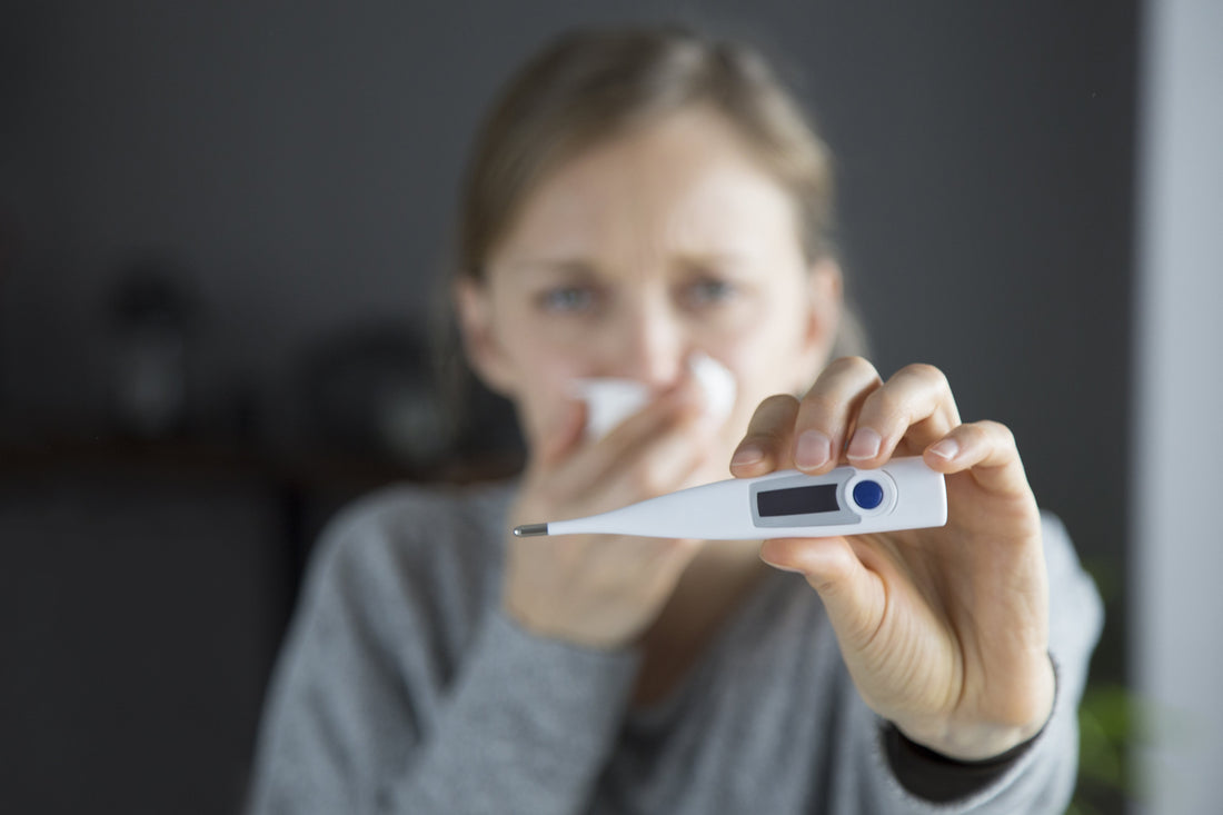 Fiebermessen bei verschiedenen Altersgruppen mit digitalen Fieberthermometern. Anleitung und Tipps zum Messen der Körpertemperatur bei Babys, Kindern und Erwachsenen