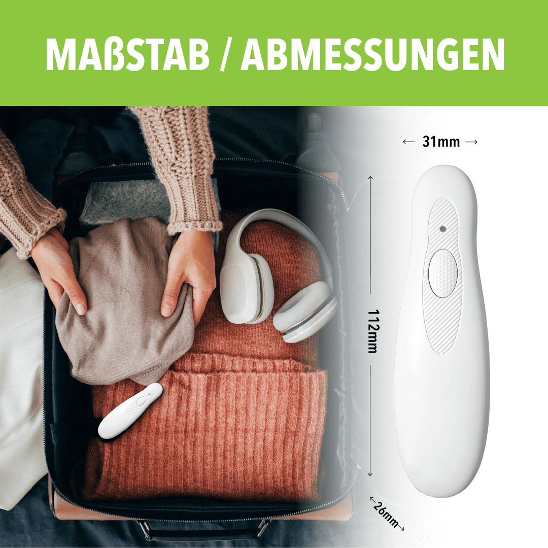Stichheiler mit Maßangaben 31 mm, 112 mm und 26 mm; Foto zeigt das Gerät im gepackten Koffer mit Kleidung.