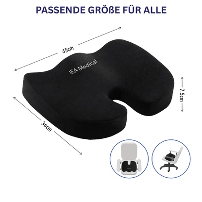 Schwarzes Sitzkissen mit Maßen 45 cm, 36 cm und 7,5 cm, Schriftzug IEA Medical, kleine Bilder auf Stühlen.