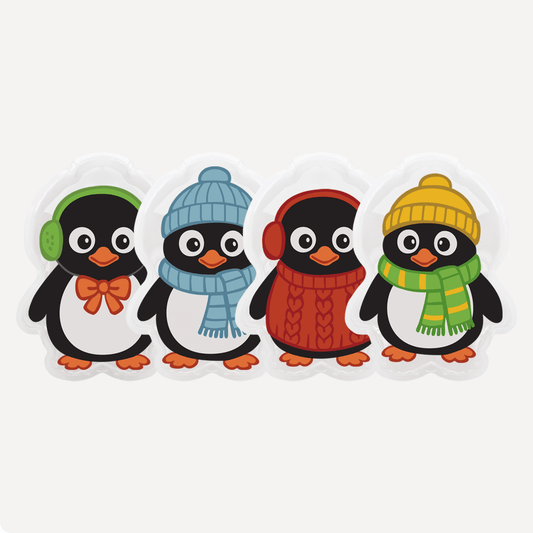 Vier Taschenwärmer im Pinguin-Design (vier Motive), freigestellt auf hellem Hintergrund.